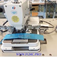 JACK 9820-1 MACHINE À ŒILLETTER AVEC INDEXEUR POUR VÊTEMENTS D'EXTÉRIEUR COMPLETS ASSEMBLÉS