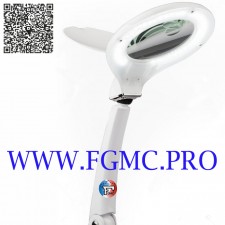 LOUPE LUMINEUSE LED AVEC SOCLE